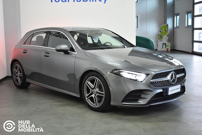 MERCEDES-BENZ A 180 d Automatic Premium